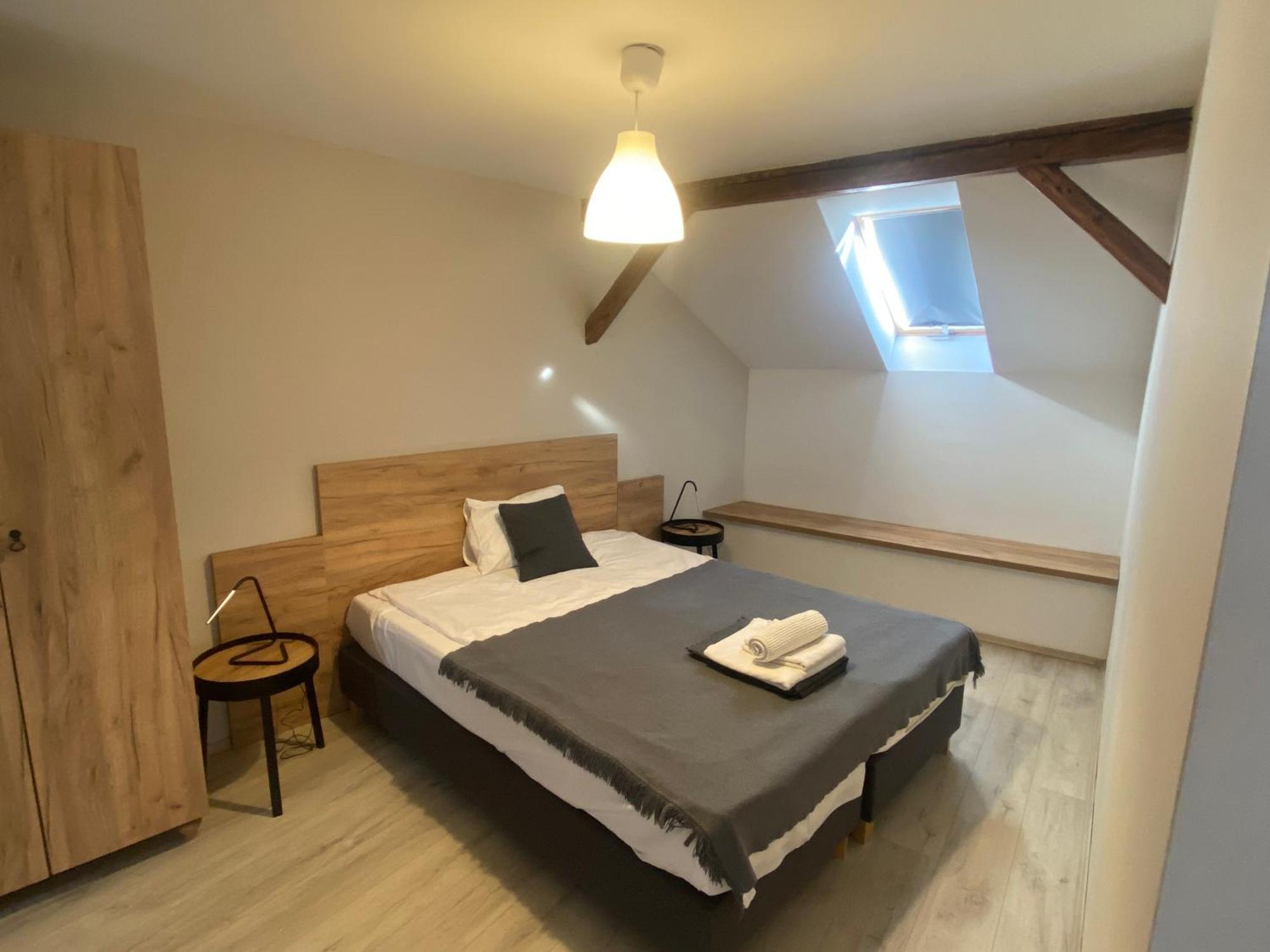 VATUS Apartmanház Vác Exterior foto